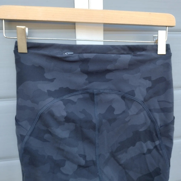 Lululemon Swift Speed High-Rise Crop 21" Size 4 Camo W6BJES EUC - Picture 4 of 7
